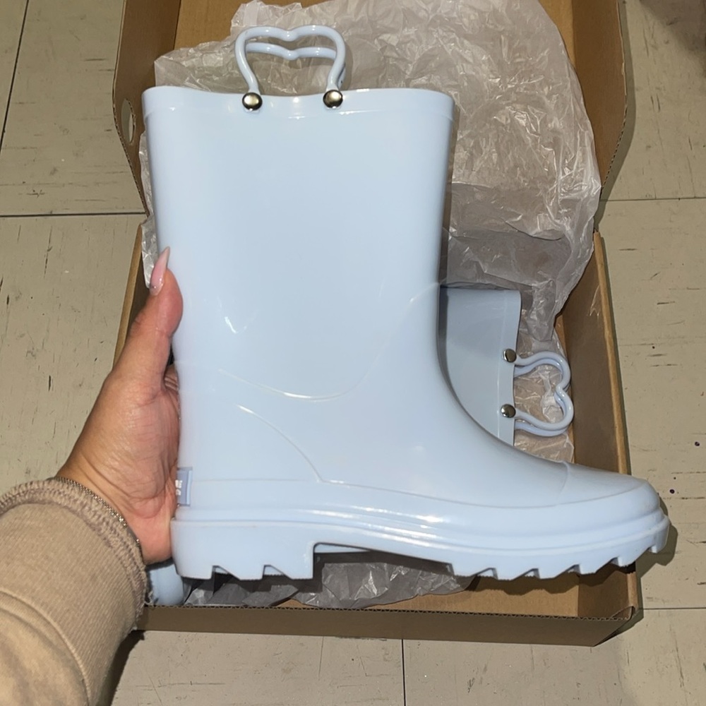 BRAND NEW Stelle girl light blue rain boots size 3